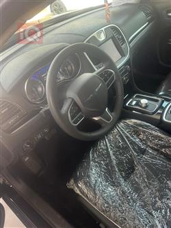 کرایسلەر 300